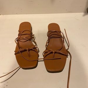 Abercrombie starkly square toe sandals